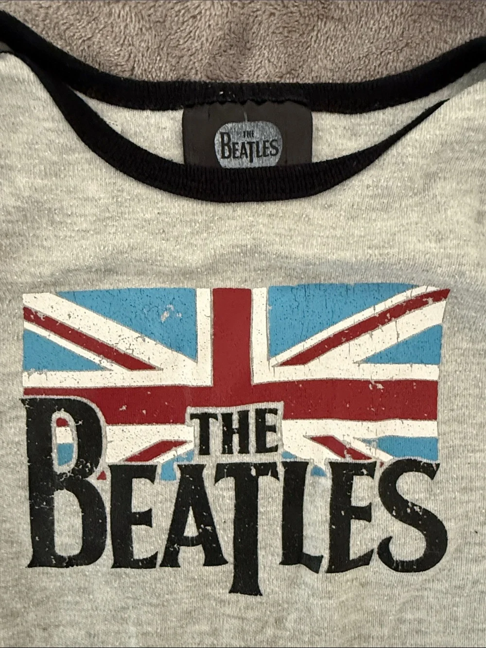 The Beatles Black & Gray Union Jack Raglan Baby One-Piece 6-12M